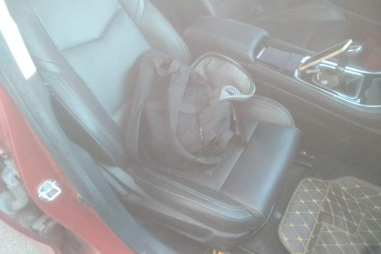 Used Changan Eado 2018 High-Energy Edition 1.6L GDI Manual Pioneer Model China V Standard
