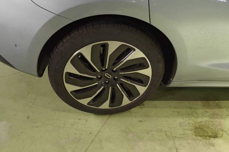 Used Hima AITO M5 2023 Extended-Range Four-Wheel Drive Intelligent Driving Version
