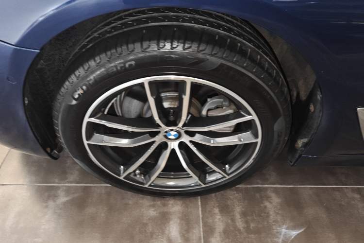 Used BMW 5 Series 2021 Facelifted 525Li M Sport Package
