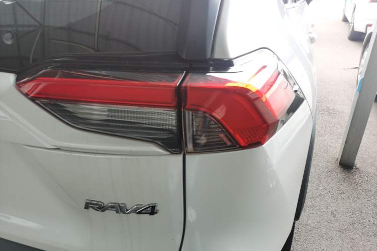 Used Toyota RAV4 2022 2.0L CVT Two-Wheel Drive Fashion Plus Edition