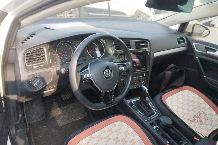 Used Volkswagen Golf 2019 1.6L Automatic Comfort Model China V Standard