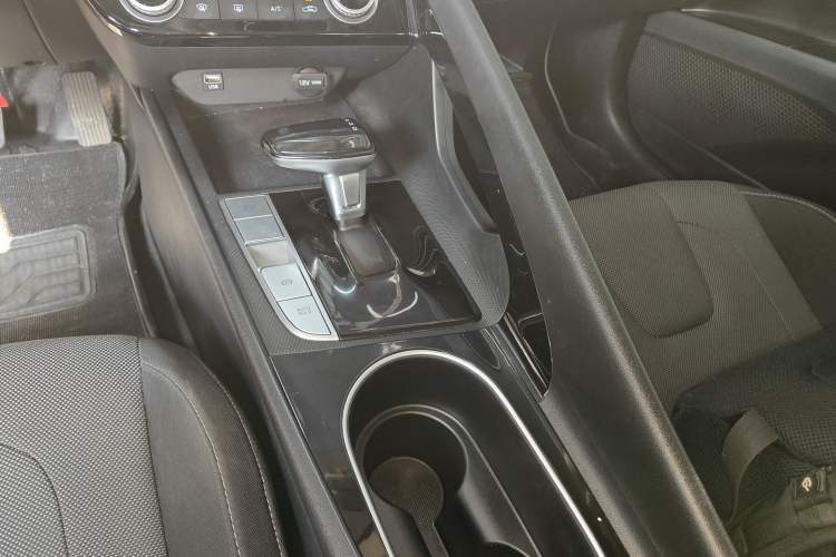 Used Hyundai Elantra 2022 1.5L CVT GLS Leading Edition