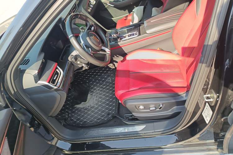 Used Hongqi H6 2023 2.0T ZhiShang Version