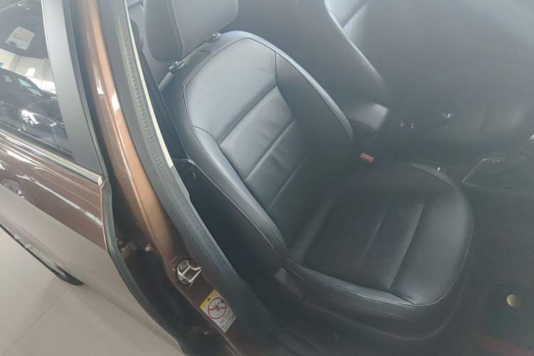 Used Volkswagen Gran Lavida 2015 230TSI DSG Comfort Edition
