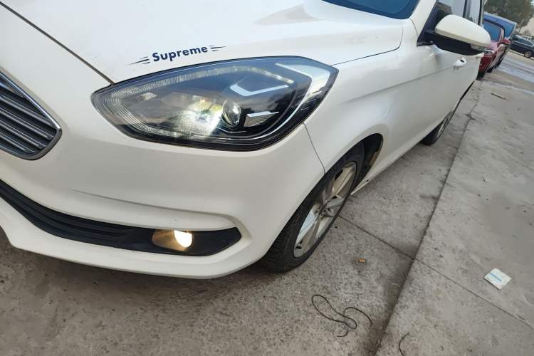 Used Ford Escort 2019 Revised Version 1.5L Automatic Enjoyment Type China VI Standard