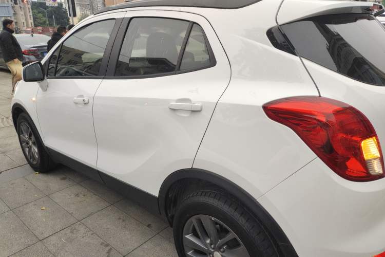 Used Buick Encore 2017 18T Automatic Two-Wheel Drive Urban Leading Model
