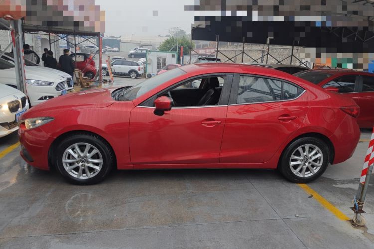 Used Mazda Mazda 3 Axela 2016 Sedan 1.5L Automatic Comfort Model
