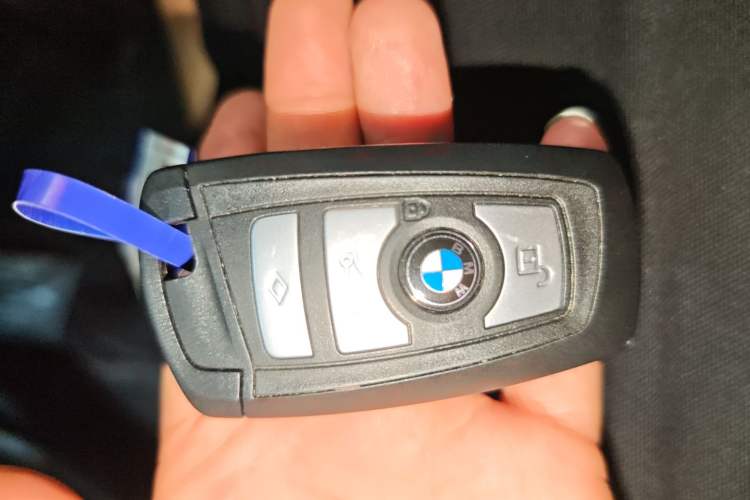 Used BMW 5 Series 2017 525Li Leading Model
