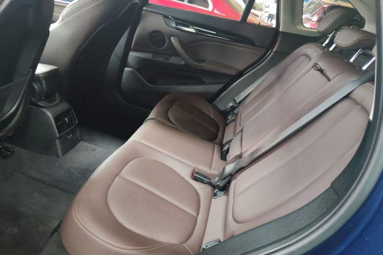 Used BMW X1 2020 sDrive25Li Leading Model
