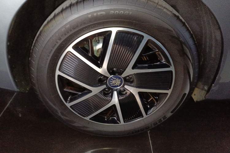 Used BYD Qin L 2024 DM-i 120KM Leading Model
