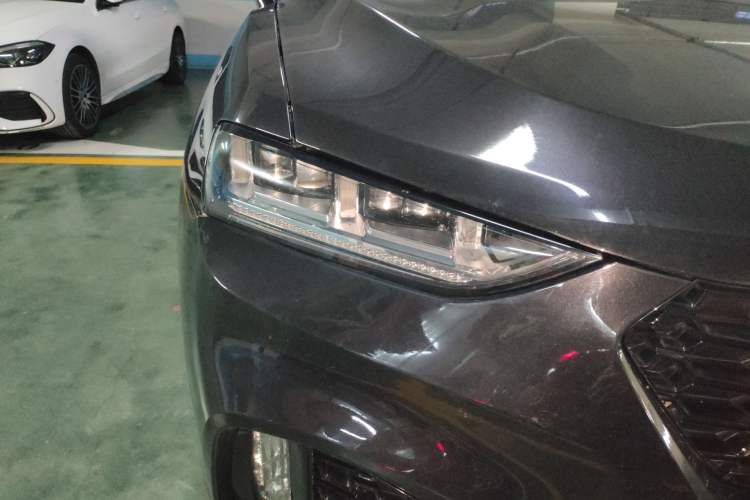 Used Wey VV7 2017 2.0T Flagship Edition
