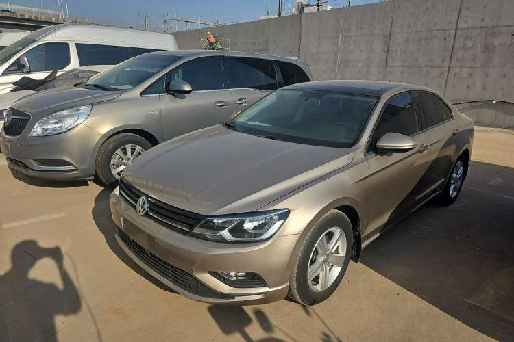 Used Volkswagen Lamando 2017 230TSI DSG Fashion Edition
