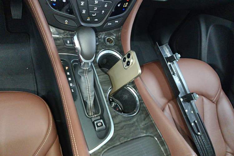 Used Buick Envision 2014 28T Four-Wheel Drive Elite Model
