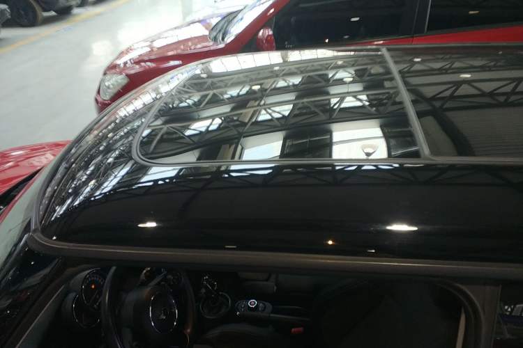 Used  MINI 2019 1.5T COOPER Classic Edition
