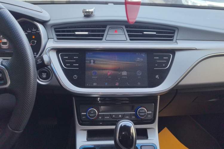 Used Geely Auto Emgrand GL 2019 1.4T CVT Elite Smart Edition
