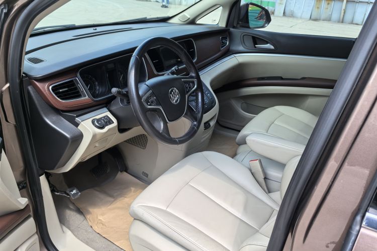 Used Buick GL8 2018 28T Luxury Model China VI Standard
