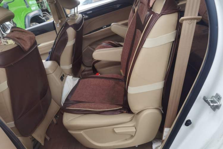 Used Baojun 730 2016 1.5L Manual Comfort Version 7 Seats China V Emission Standard