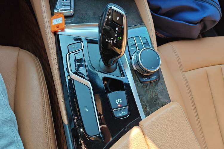 Used BMW 5 Series 2019 530Li Leading Model M Sport Package
