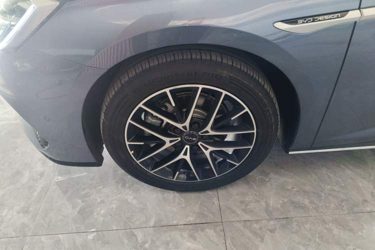 Used BYD Seal 2023 DM-i 1.5T 121km Flagship Model