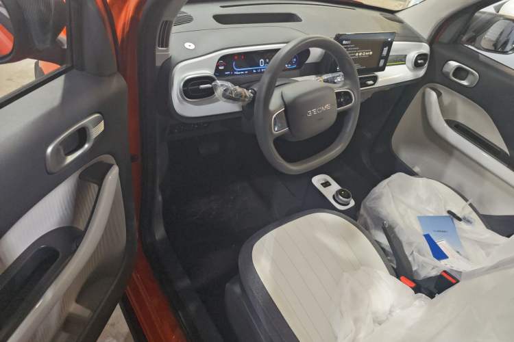 Used  Panda 2025 210km Panda Rider