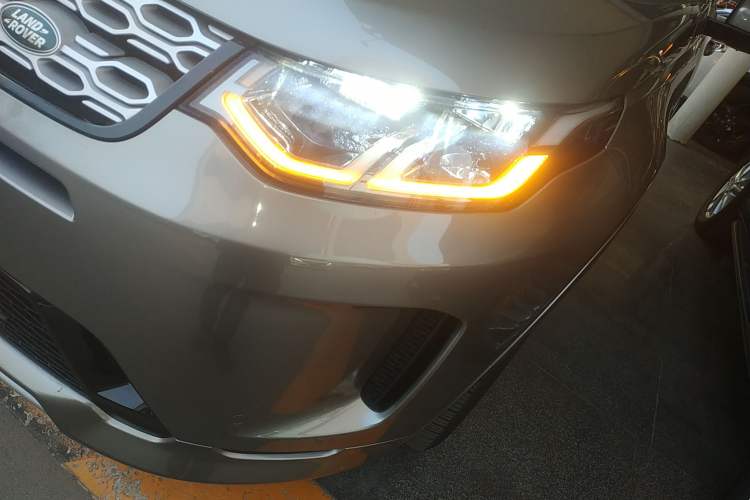 Used Land Rover Discovery Sport 2022 Revised Version 249 PS Metropolitan Edition