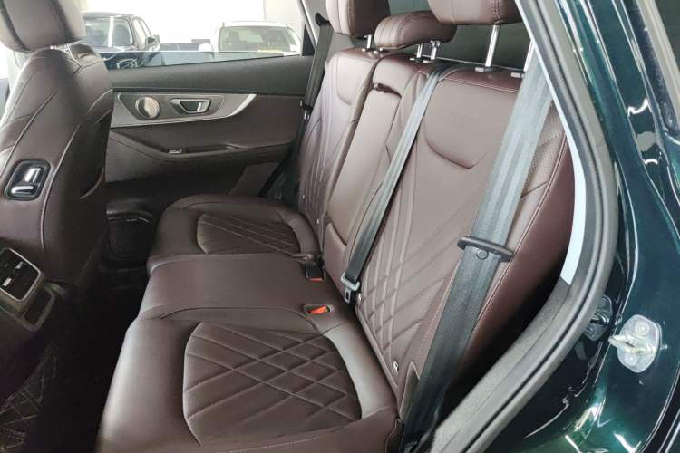 Used Chery Tiggo 8 PRO 2024 Champion Edition 290T Two-Wheel Drive Peak Version 5 Seats
