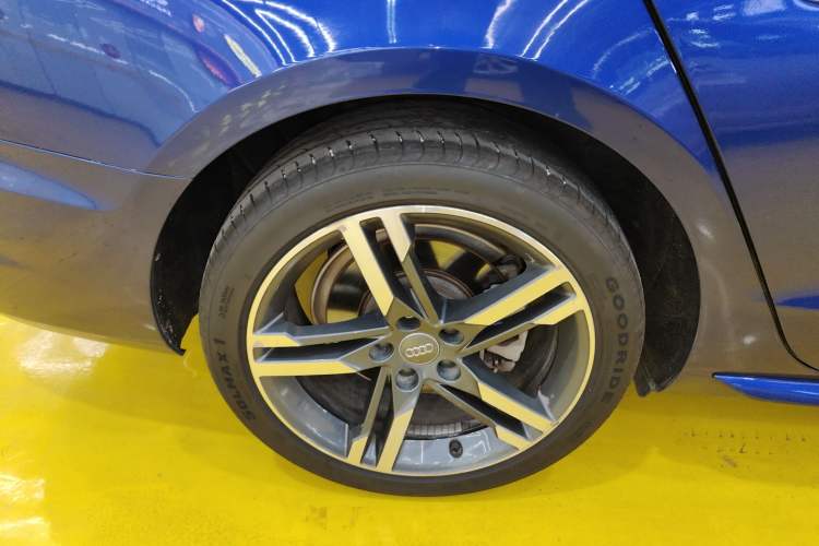 Used Audi A4L 2022 40 TFSI Luxury Dynamic Model