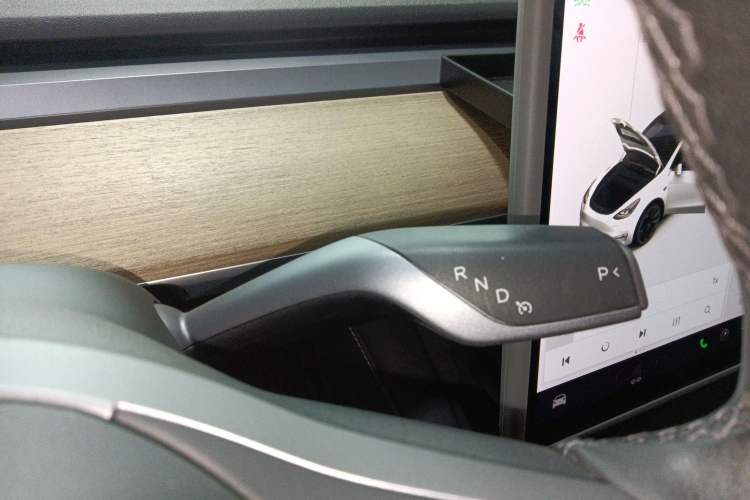 Used Tesla Model Y 2021 Long-Range All-Wheel-Drive Version