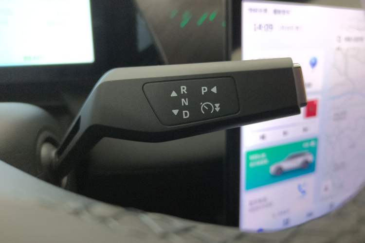 Used  06 2025 Model 520km