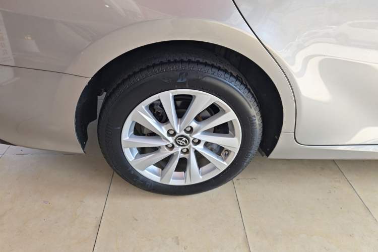 Used Toyota Camry 2021 2.0G Luxury Edition
