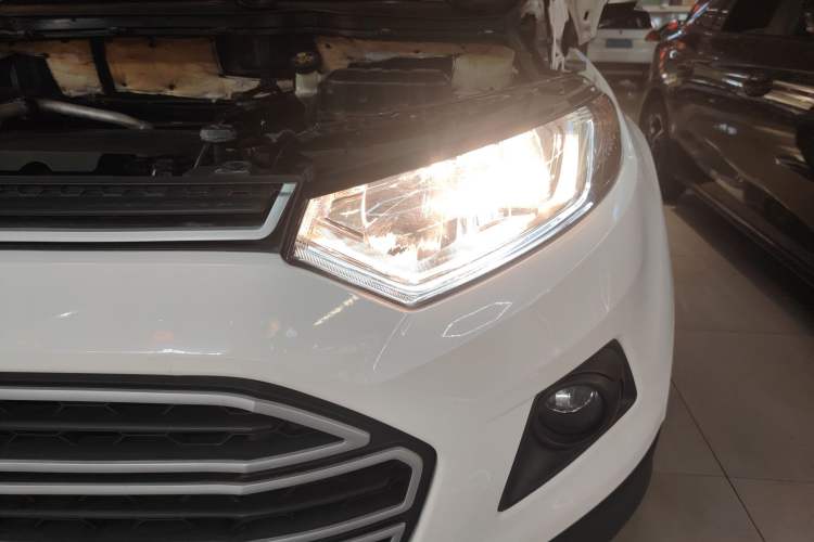 Used Ford EcoSport 2013 1.5L Automatic Fashion Model
