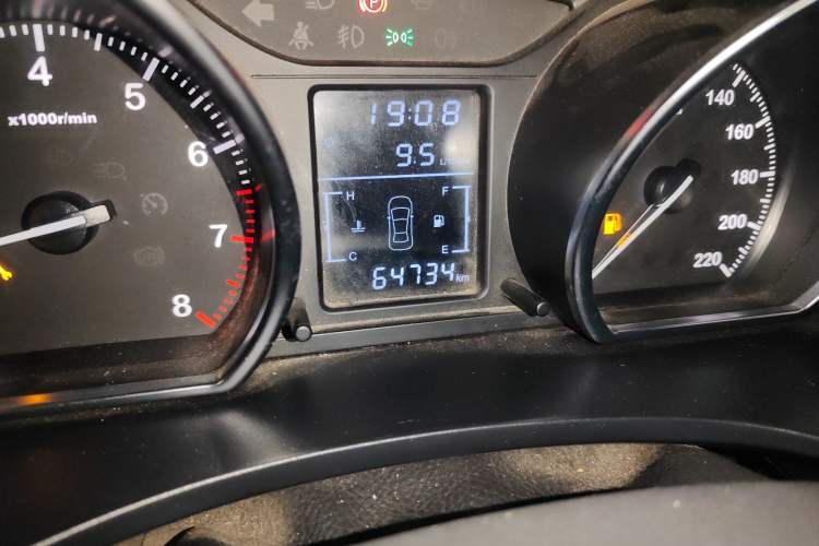 Used Zotye T600 2015 1.5T Manual Luxury Model
