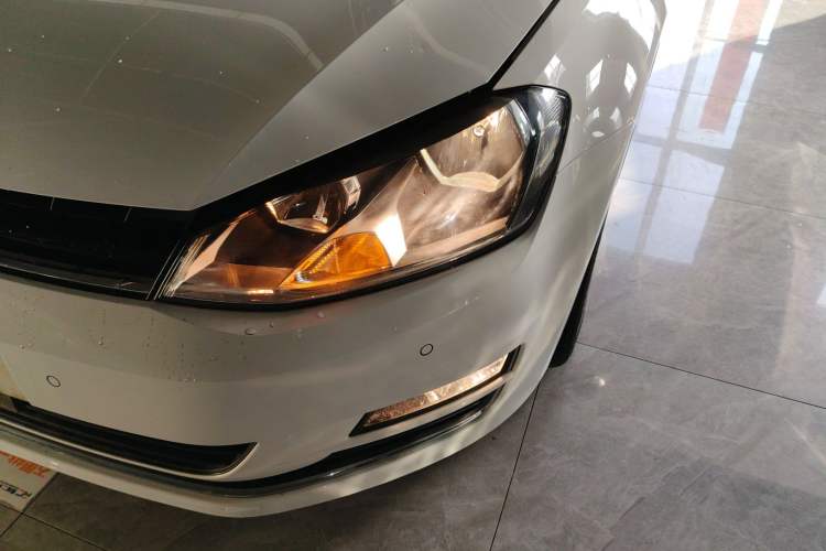 Used Volkswagen Golf 2017 230TSI Automatic Comfort Edition – Celebrating Milestone of One Million Units
