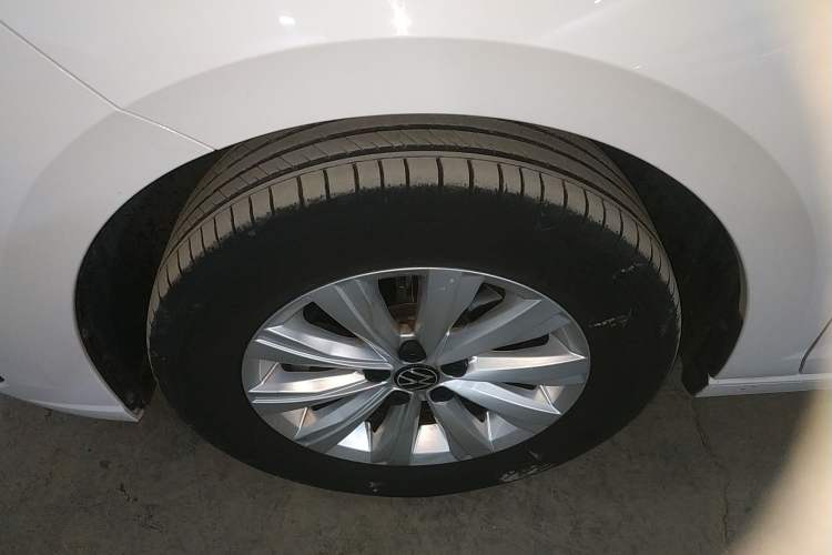 Used Volkswagen Lavida 2023 New Rui 1.5L Automatic New Yi Edition