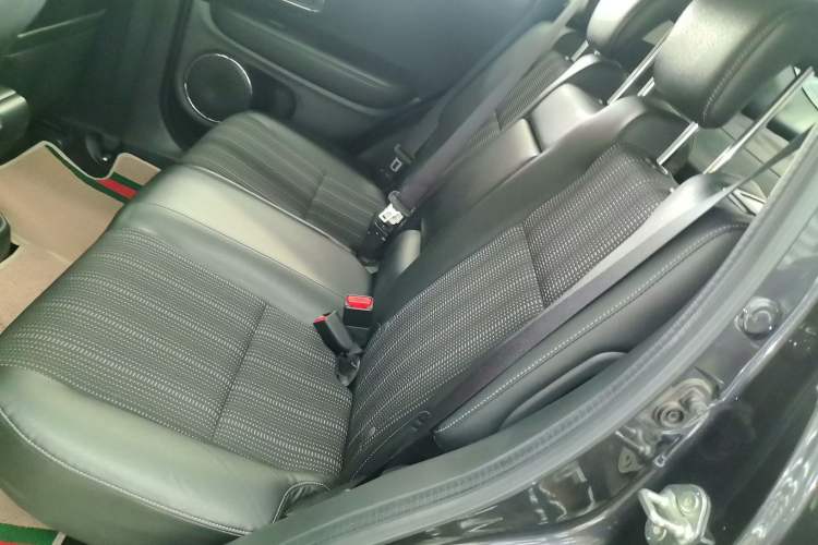 Used Honda Vezel 2017 1.8L CVT Two-Wheel Drive Luxury Model