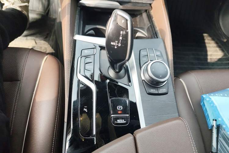 Used BMW 5 Series 2022 Restyled 530Li Leading Edition M Sport Package
