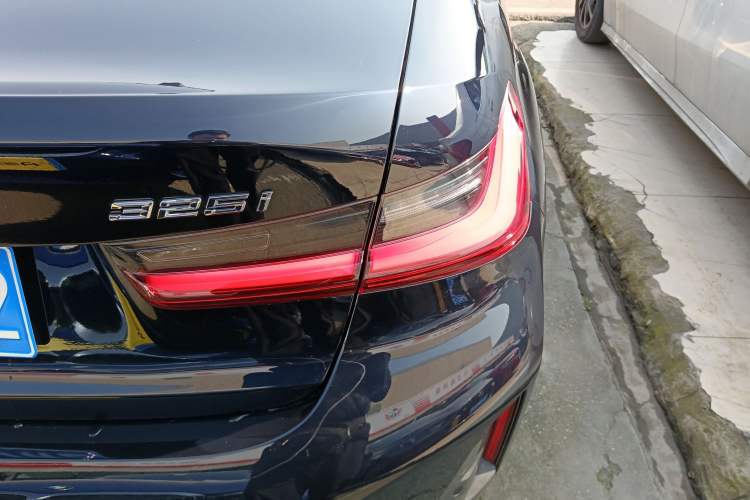 Used BMW 3 Series 2023 325i M Sport Package
