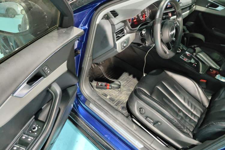 Used Audi A4L 2018 30th Anniversary Edition 40 TFSI Trendy Model
