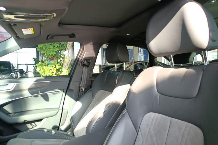 Used Audi A6L 2024 45 TFSI quattro Prestige Dynamic Edition
