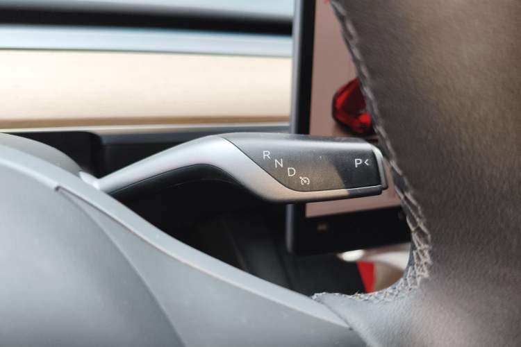 Used Tesla Model Y 2022 Rear-Wheel-Drive Version