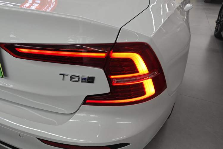 Used Volvo S60 New Energy 2020 T8 eDrive Hybrid All-Wheel Drive Smart Luxury Sport Edition