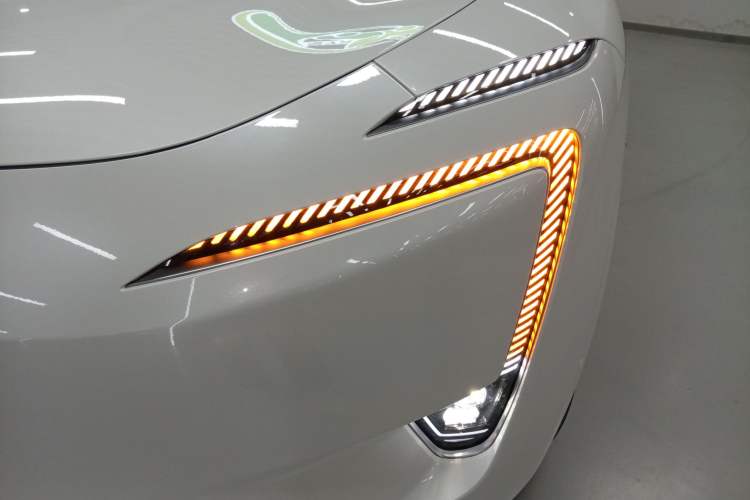 Used  11 2023 Harmony 116° Rear-Wheel Drive Version