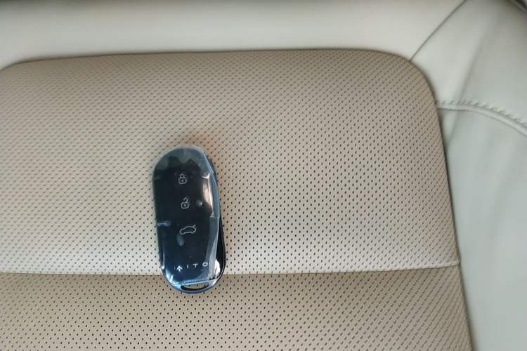 Used Hima AITO M5 2024 Extended-Range Max Rear-Wheel Drive Advanced Intelligent Driving Version