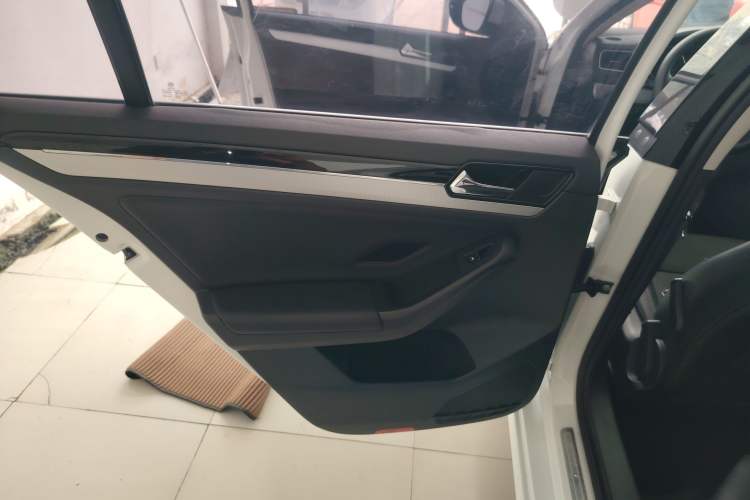 Used Volkswagen Sagitar 2018 1.6L Manual Comfort Model