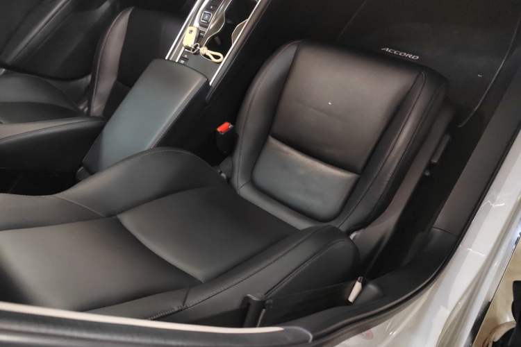 Used Honda Accord 2018 Rui Hybrid 2.0L Rui Ling Edition China VI
