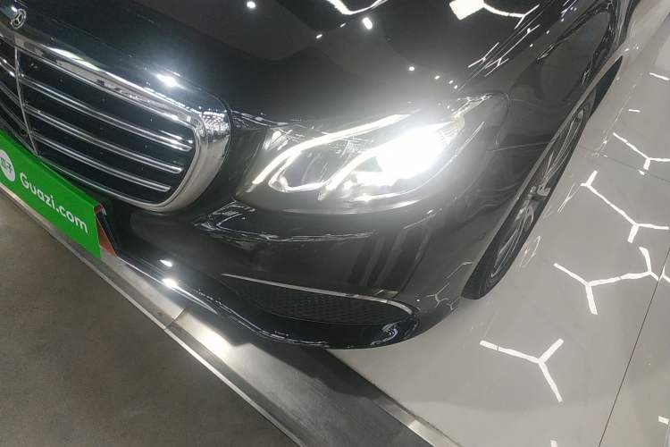 Used Mercedes-Benz E-Class 2019 E 300 L Stylish Model
