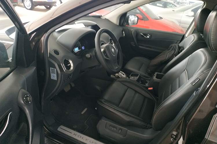 Used Renault Koleos (Import) 2015 2.5L Two-Wheel Drive Comfort Edition