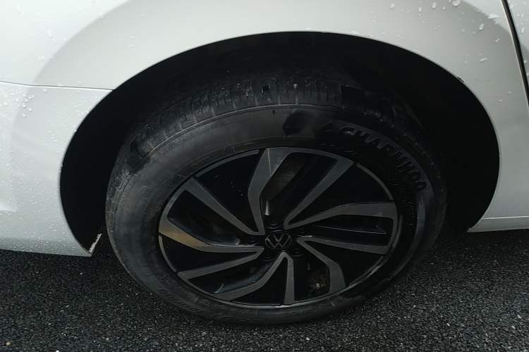 Used Volkswagen Lavida 2023 New Rui 1.5L Automatic New Yi Edition
