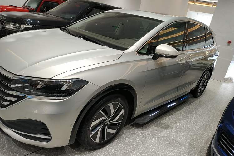 Used Volkswagen Viloran 2020 330TSI Luxury Edition