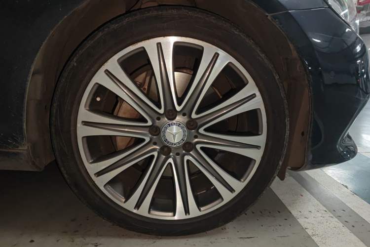 Used Mercedes-Benz E-Class 2016 E 300 L Luxury Model
